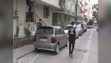 İstanbul'da eş zamanlı polis operasyonu - 1