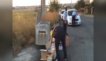 Çorlu'da Fetullah Gülen'in kitapları çöp konteynerinde bulundu
