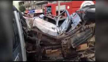 Serik'te kamyonetle hafif ticari araç çarpıştı: 1 ölü 3 yaralı