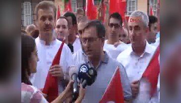 Bursa'da sağlıkçılardan darbeye karşı 'Beyaz Yürüyüş'