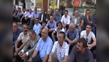 İlçe yapılma kararını protesto eden Hakkari esnafı kepenk açmadı - 2