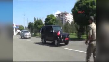 Iğdır Valisinden, balyozcu Kahraman Albaya teşekkür
