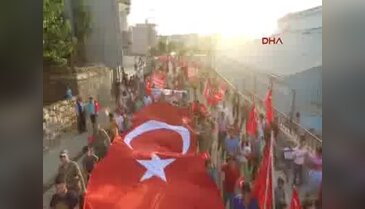 Güçlükonak'ta asker, polis, vatandaştan demokrasi yürüyüşü