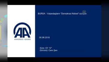Bursa'da "demokrasi nöbeti" sürüyor