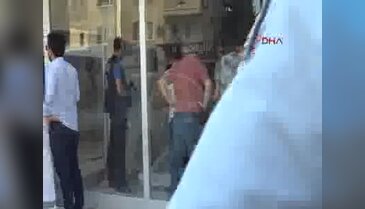 Arkadaşları uyuyor sandı, karısı öldüğüne inanmadı