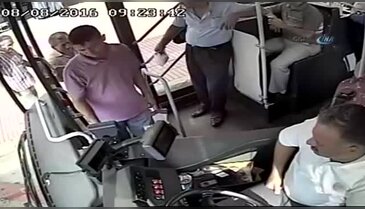 Şoför ve yolcular seferber oldu!