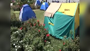 Sivas Cumhuriyet Meydanı çadırkent gibi