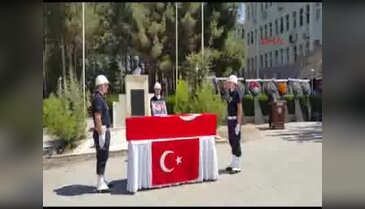 Mardin Kızıltepe de şehit olan polis memuru Nurettin Tekin için cenaze töreni - 2