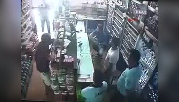 Belediye Başkanı ile marketçi kavgası güvenlik kamerasında