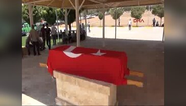 İntihar eden emniyet amiri toprağa verildi, eşi öldürüldüğünü iddia etti - 2