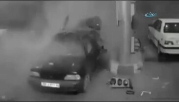 Araç bomba gibi patladı!