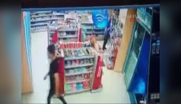 1 saatte araç çalıp 3 benzinci soydular