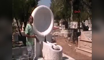 Can Yücel mezarı başında anıldı