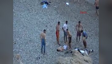 25 metreden denize balıklama atladı, hastanelik oldu