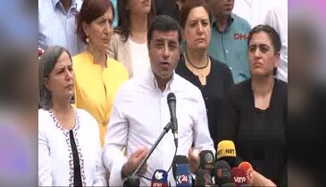 Demirtaş'tan kayyım yasasına karşı hükümete çağrı