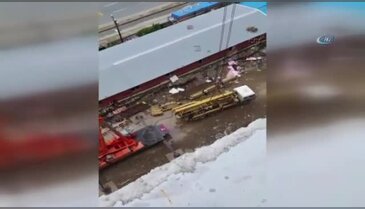 Beton dökme aracını çatıya böyle çıkardılar