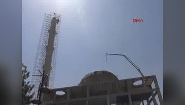Mardin'de cami inşaatı çöktü: 5 yaralı