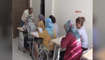 Gaziantep'te kadınlar okuma-yazma öğreniyor