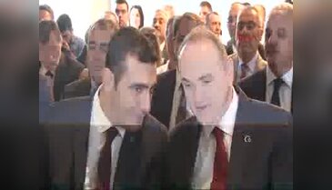 Özlü: Vatan söz konusu olduğunda görüş ayrılıklarını bir yana ittik