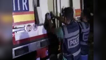 Karpuz yüklü TIR'da 400 kilo esrar ele geçirildi