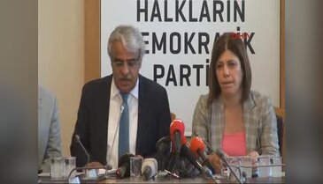 HDP Anayasa Komisyonu üyeleri basın toplantısı düzenledi - 2