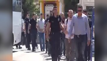 Kocaeli'de 10 polis adliyeye sevk edildi