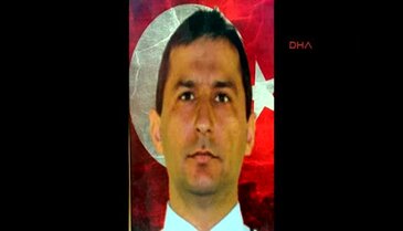 Hataylı şehidin ailesine daire bağışladı
