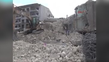 Yüksekova'da 1300 bina yıkıldı