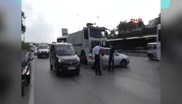 Toma, otomobille çarpıştı