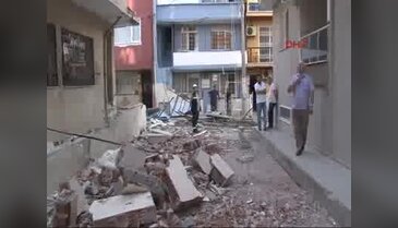 Yıkım sırasında faciadan dönüldü