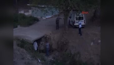 Çiçek toplayan çocuklar su kanalında ceset buldu
