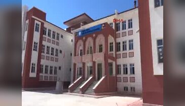 Çalınan Atatürk büstünün yerine yenisi konuldu