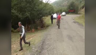 Zonguldak'ta, 4 bin alabalık dereye salındı