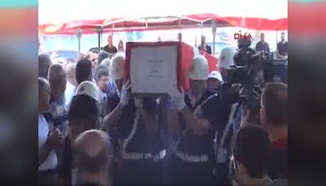 Şehit polis Tayfun Doğan son yolculuğuna uğurlandı