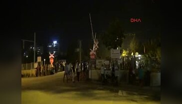 Kendini lokomotifin altına atarak intihar etti