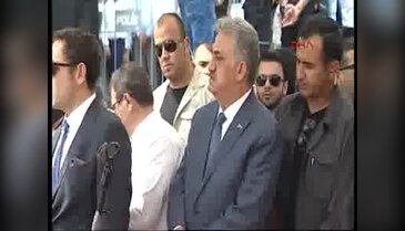 Başbakan Yıldırım Bakan Işık'ın annesinin cenaze törenine katıldı - 1