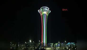 Expo Kulesi İtalya bayrağının renklerine büründü