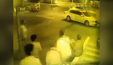 Ataşehir'de trafik kazası güvenlik kamerasında