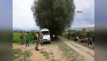 Kayıp olarak aranan çiftçi ağaçta ölü bulundu