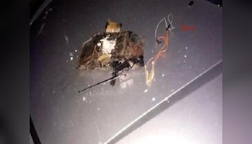Polis otomobiline yerleştirilen patlayıcı ihbar sayesinde bulundu