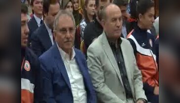 Olimpiyatın aslanlarını İBB Başkanı Topbaş da ödüllendirdi
