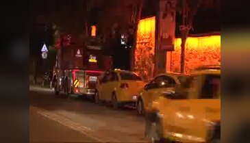 Ünlü gece kulübünde yangın paniği