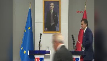 AB Bakanı Ömer Çelik, Avrupa Birliği Komiseri ile basın açıklaması yaptı - 1
