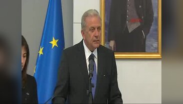 AB Bakanı Ömer Çelik, Avrupa Birliği Komiseri ile basın açıklaması yaptı - 2