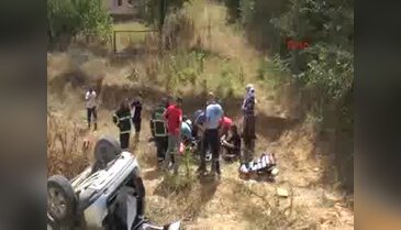 Tekirdağ'da otomobil şarampole yuvarlandı: 1 ölü, 3 yaralı