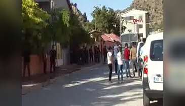 Çukurca'da Barış Günü etkinliğinde olay çıktı