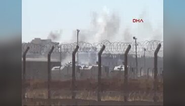 Kobani sınırında duvar gerginliği