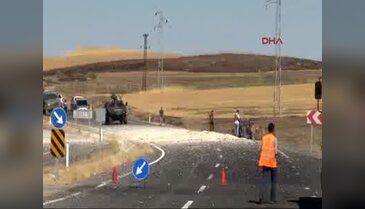 Silvan'da askeri aracın geçişi sırasında patlama