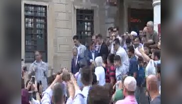 Davutoğlu gazetecilerin sorularını yanıtladı