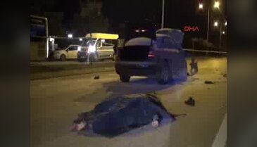Otomobilin çarptığı motosikletteki çift öldü